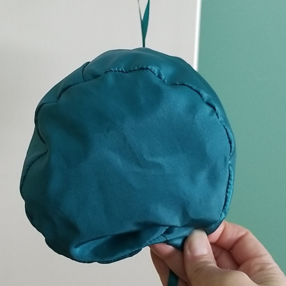 Teal satin drawstring purse - Picture 4 of 5